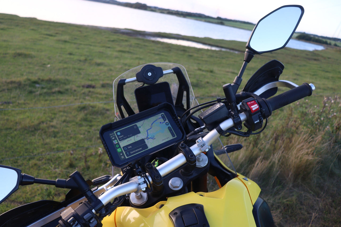 Urban Rider MotoPlay™ 6.25" Display