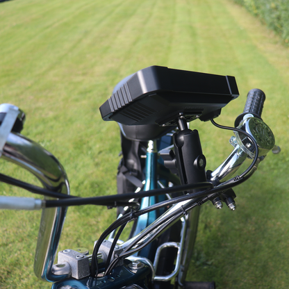 Urban Rider MotoPlay™ 6.25" Display